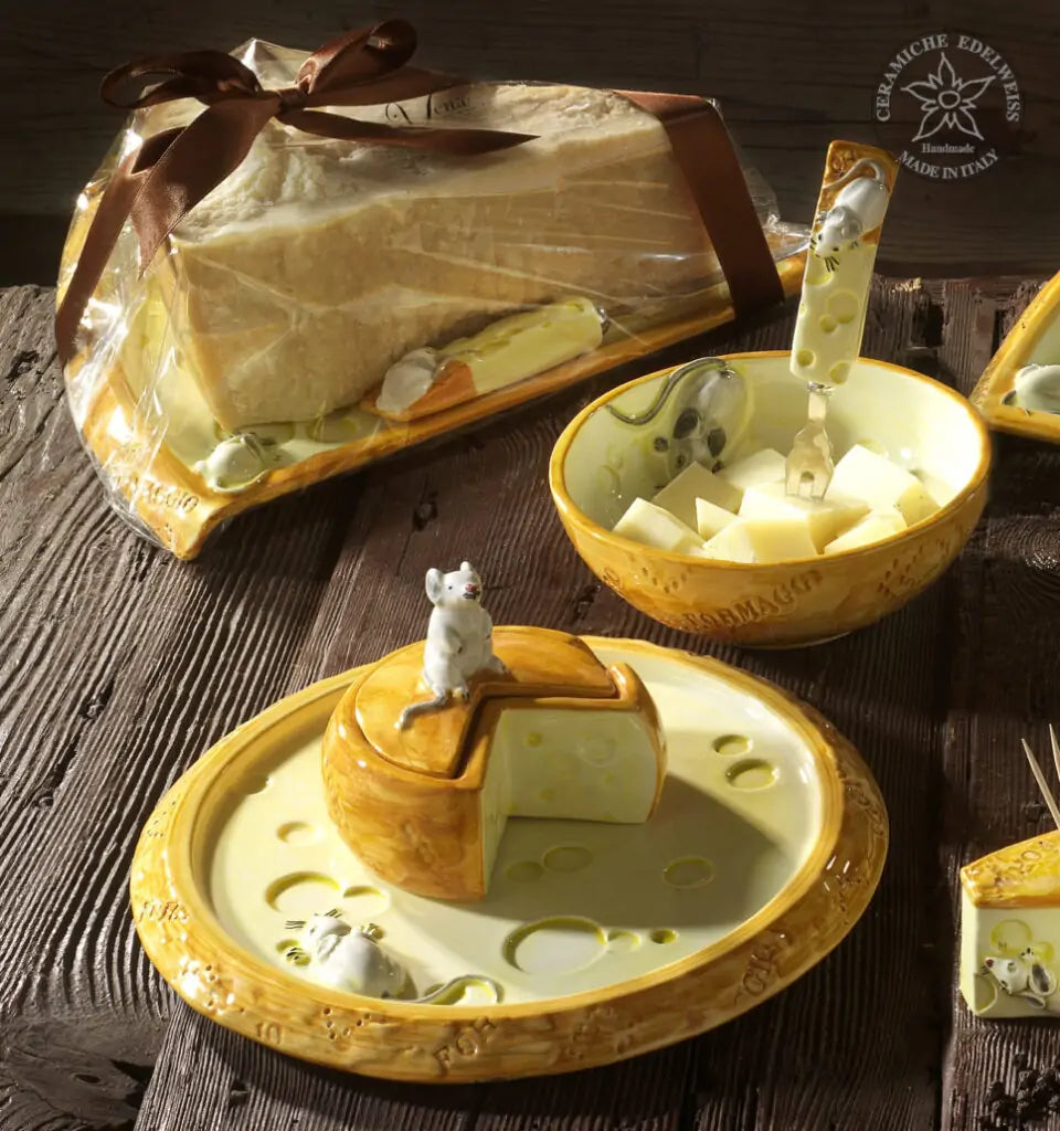 Round Cheese Plate